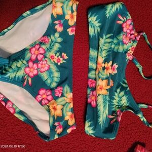 Swim suit size 6